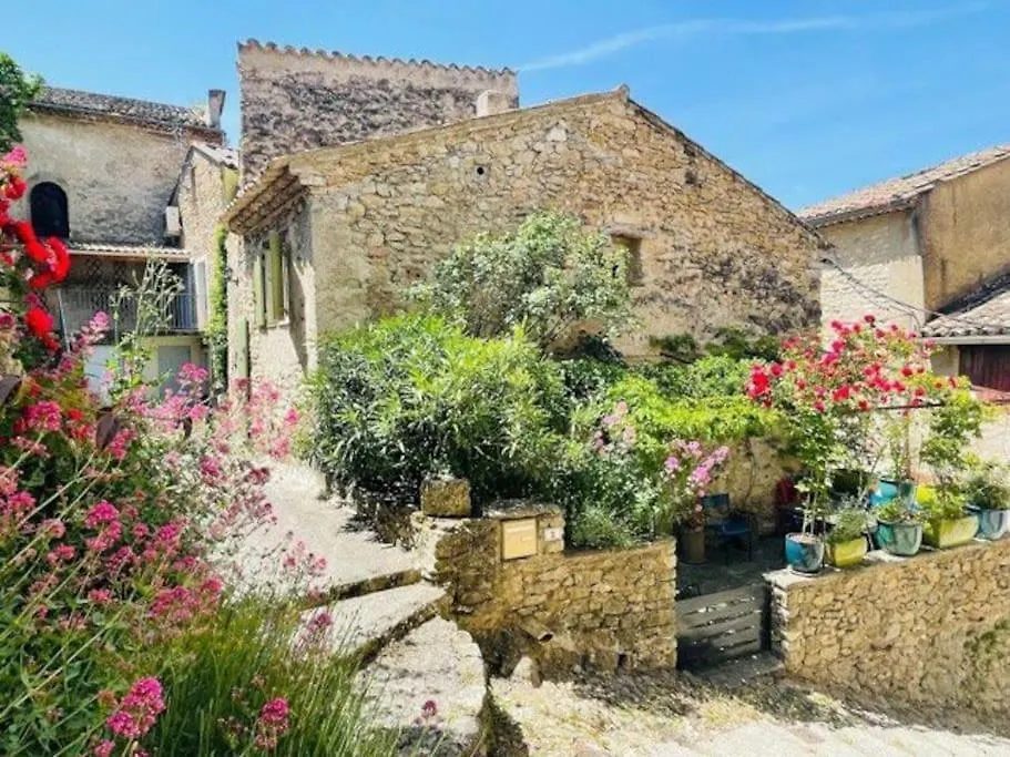 Maison De Village En Pierre Mollans-sur-Ouveze France
